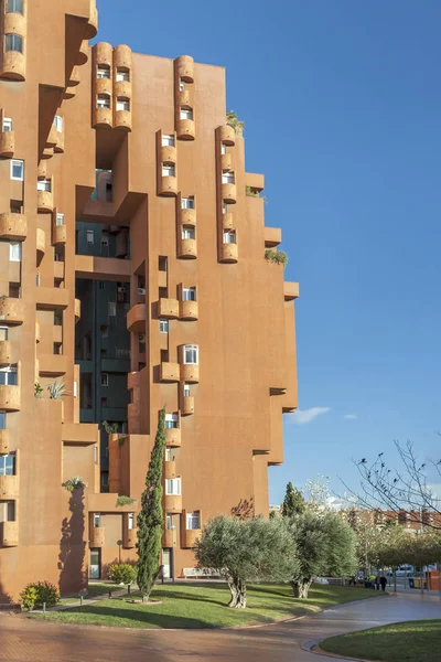 Arquitetura moderna, edifício, Walden 7, prédio de apartamentos, projetado por Ricard Bofill.Sant Just Desvern, Província Barcelona, Catalunha, Espanha . — Fotografia de Stock