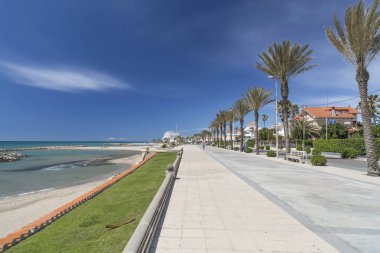 Sitges Katalan köy il Barcelona, Katalonya, İspanya plaj ve deniz mesire.