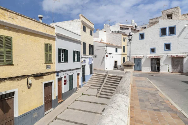 Calle vista de la ciudad baleárica de Ciutadella, Menorca, Islas Baleares . —  Fotos de Stock