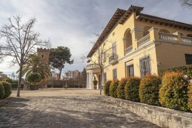 Genel park ve bahçeleri, klasik binaları, Parc Buxeres olabilir veya Boixeres, Hospitalet de Llobregat, il Barcelona, İspanya.