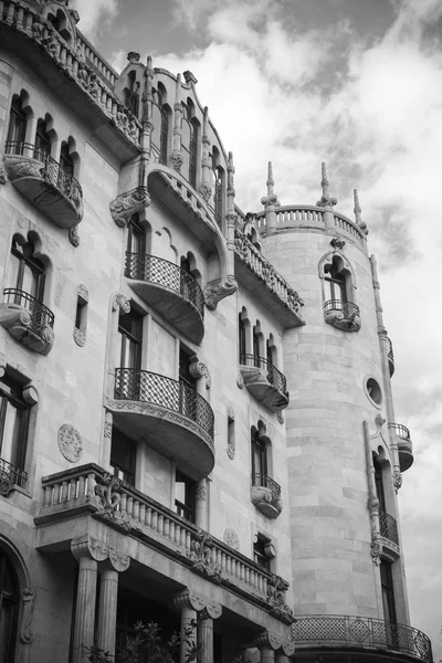 Arquitetura, edifício de estilo modernista, Casa, Casa Fuster, Hotel, arquiteto Lluis Domenech i Montaner, Barcelona . — Fotografia de Stock