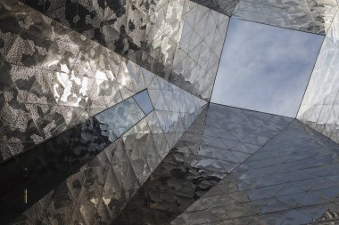 Edificio Forum - Müzesi Blau, Jacques Herzog ve Pierre de Meuron, Parc del Forum tarafından binanın özgün tavan. Barcelona.