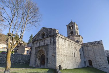 Mimari, dini bina, manastır, Monestir Sant Pere, Romanesk tarzı, Camprodon, ripolles comarca bölge, il girona, Catalonia.