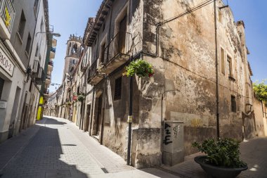 Vilafranca Del Penedes, İspanya-eski sokak tarihi merkezinde, Catalonia.