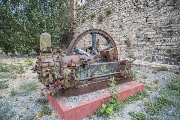 Oude industriële machine, gemarkeerd, Ruston Lincoln Engeland, Sallent, Catalonië. — Stockfoto