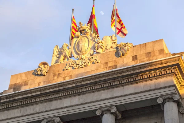 Detalhe fachada edifício da Câmara Municipal, Praça Sant Jaume, Barcelona . — Fotografia de Stock