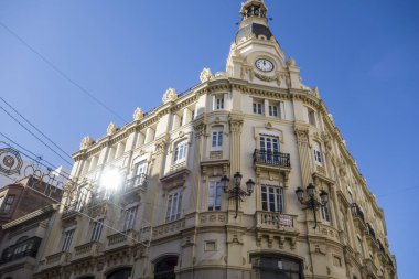 Puerta del Sol, Castellon, İspanya 'da bina..