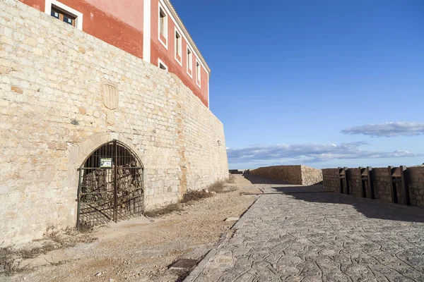 Zona histórica, Dalt Vila, ciudad fortificada, Patrimonio de la Humanidad por la UNESCO. Ibiza, España . — Foto de Stock