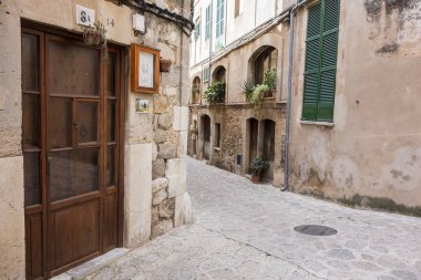 Antik cadde görünümü, Valldemossa Köyü, Mayorka Adası, İspanya