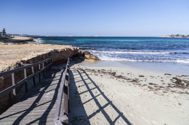 Akdeniz sahil, Es Calo des Moro, kasaba Sant Antoni, Ibiza