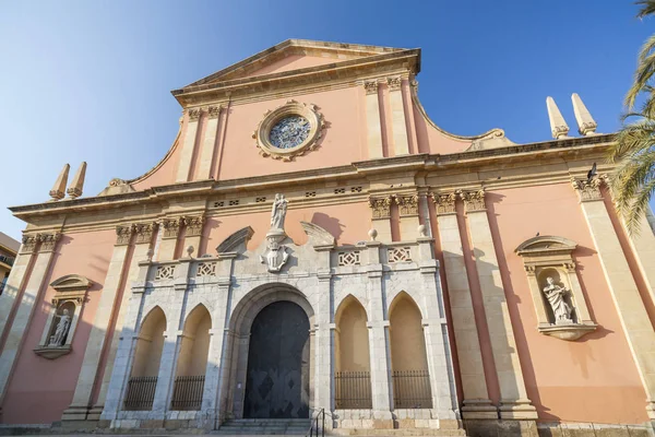 Iglesia de estilo barroco y neoclásico de Sant Antoni Abad en Vilanova i la Geltru, Cataluña, España . — Foto de Stock