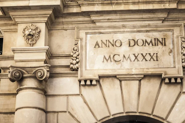 Antik Ortaçağ Latince anno domini, 1931, ayrıntı cephe içinde bina, Palma de Mallorca, İspanya.