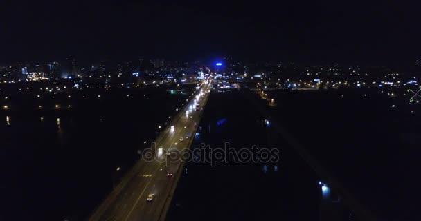 Scatto aereo notturno della città di Novosibirsk — Video Stock