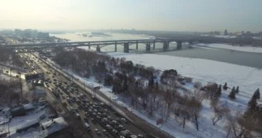 Soğuk bir günde Novosibirsk şehir genel bakış
