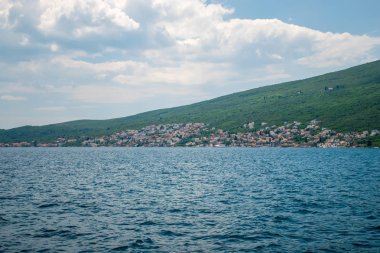 Pitoresk Boka Kotor Koyu'ndaki