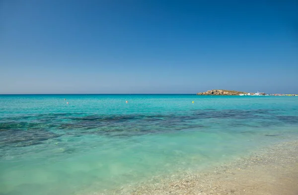 Playa Más Famosa Chipre Con Aguas Cristalinas Playa Nissi — Foto de Stock