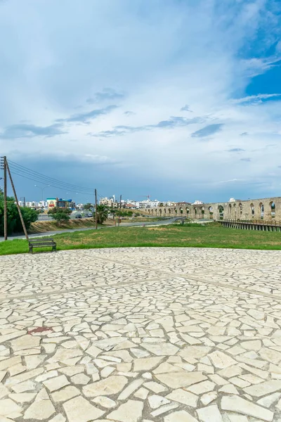 Picturesque Ancient Aqueduct Located City Larnaca — Stok fotoğraf