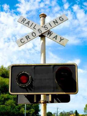 Tren geçerken işaret