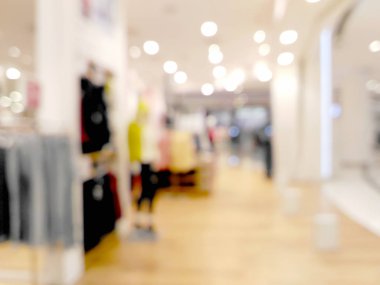 Giyim mağazası bokeh ışık ile bulanık