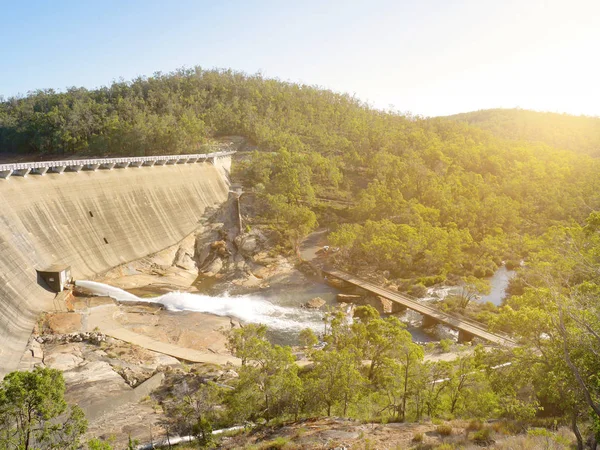 Scenery behind Wellington Dam Hydro Power Station in evening — Stock Photo, Image