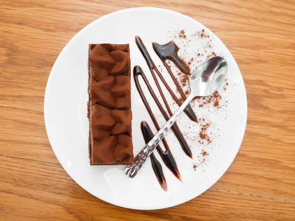 Шоколадний пиріг або шоколадний вершковий пиріг — стокове фото