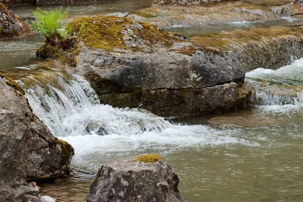Yaz aylarında basamaklı su