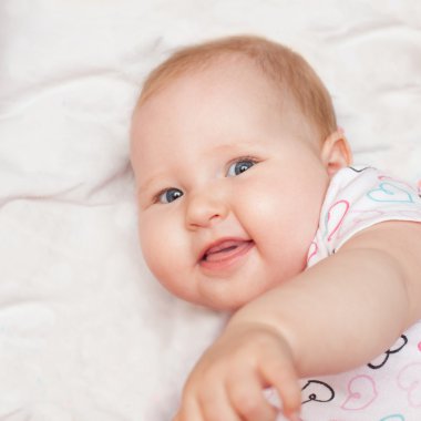 Eğlenceli bebek 6 ay