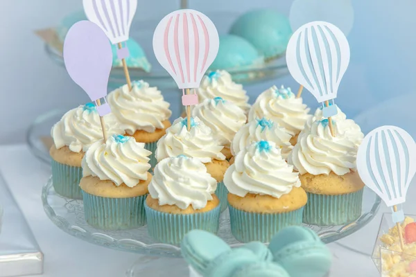 Sweet table on the first birthday of the child — Stock Photo, Image