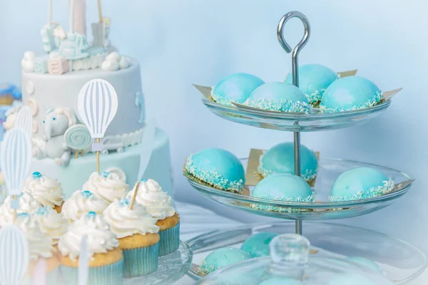 çocuğun ilk doğum tatlı tablo