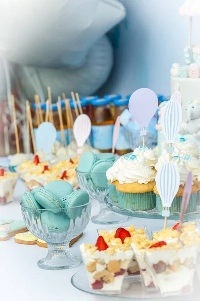 çocuğun ilk doğum tatlı tablo