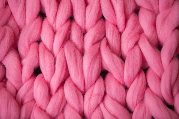 The process of knitting blankets made of Merino. — Stock Photo, Image