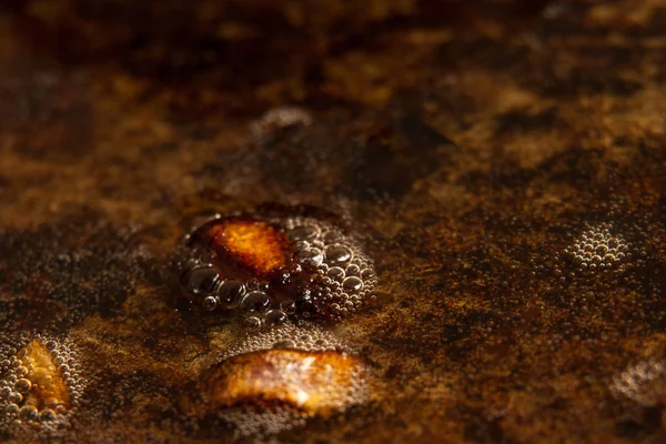 Aceite hirviendo caliente, carcinógenos, alimentos dañinos —  Fotos de Stock