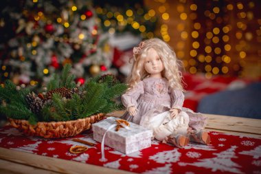 oyuncak bebek, el yapımı tekstil, eski usul..