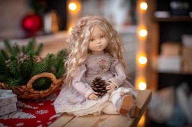 oyuncak bebek, el yapımı tekstil, eski usul..