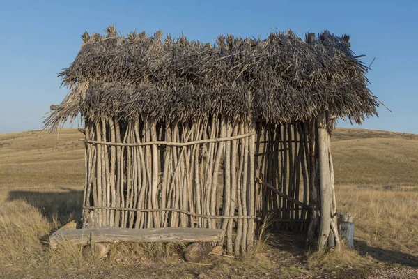 saman çatı kulübe, bungalov.