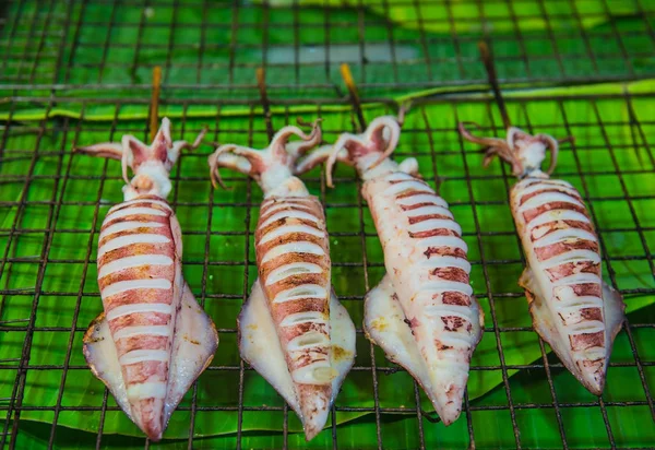 Grilled Fresh Squid in the market — Stock Photo, Image