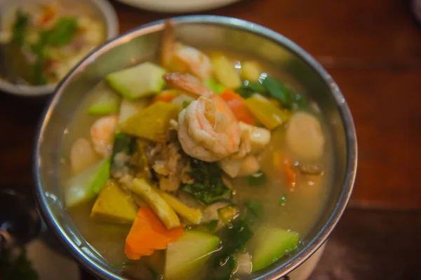 Spicy Mixed Vegetable Soup with shrimp in a pot , thai food . — Stock Photo, Image