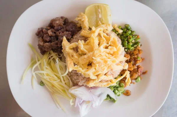 Kao Klook Ga-pi, Riz mélangé à de la pâte de crevettes, nourriture thaïlandaise — Photo