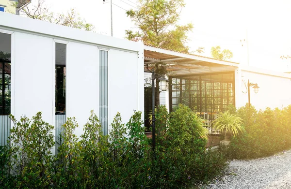 Metal Moderno Edificio Blanco Hecho Contenedores Casa Envío — Foto de Stock