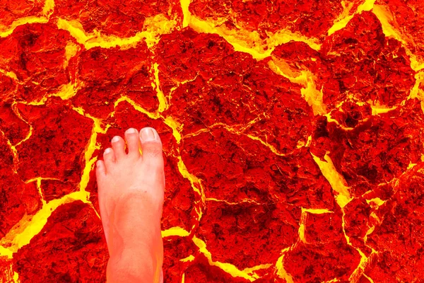 Pé calor vermelho rachado textura do solo após erupção vulcão — Fotografia de Stock