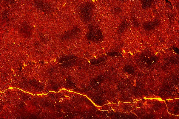 Тепла червона тріщина текстури землі після виверження вулкана — стокове фото