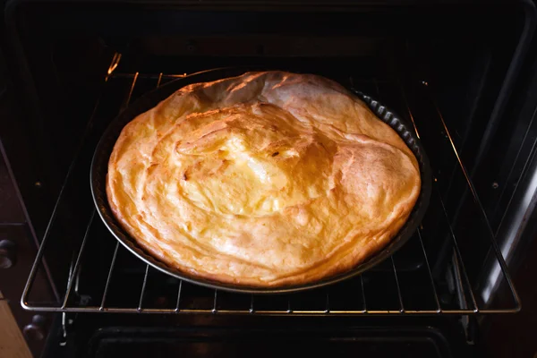 Süzme peynir fırında güveç