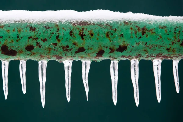 Ледяная труба — стоковое фото