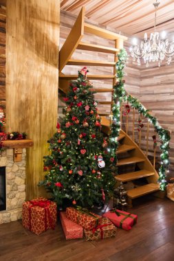 Hediyeli Noel ağacı