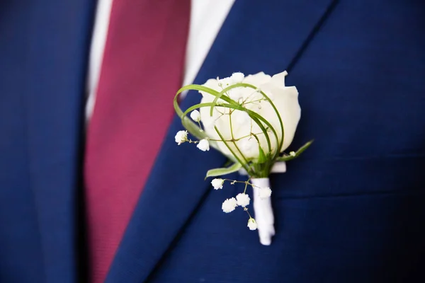 Boutonniere Boda Por Traje Del Novio — Foto de Stock