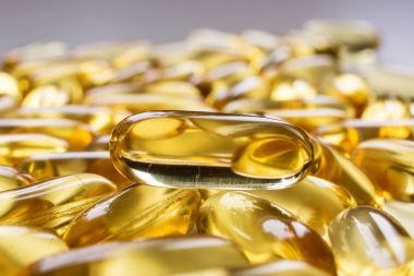 Kapsül, vitamini Omega-3 balık yağı