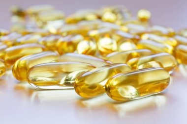 Kapsül, vitamini Omega-3 balık yağı