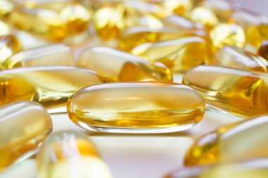 Kapsül, vitamini Omega-3 balık yağı