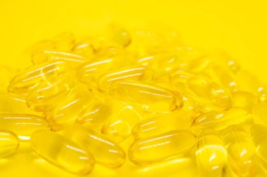 Kapsül, vitamini Omega-3 balık yağı