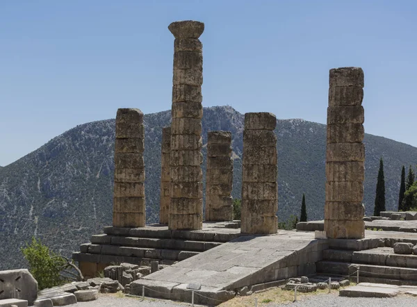 O templo de Apolo em Delphi, Grécia — Fotografia de Stock